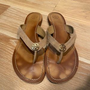 Tory Burch - Thora Thong Leather Sandals (Tan)